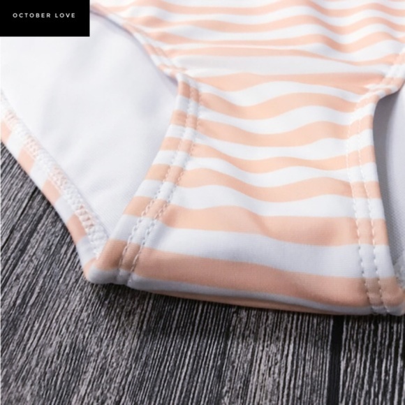 ❗️ONLY 1 LEFT❗️FLORAL STRIPED BIKINI - Picture 8 of 8